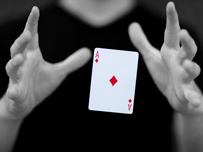 floating card trick